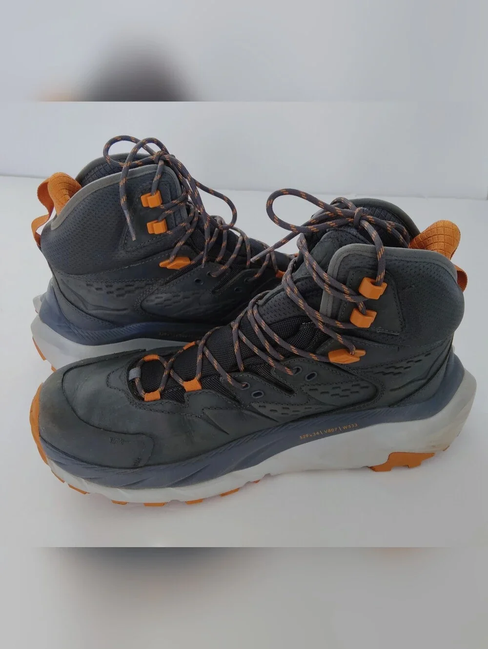Hoka One One Kaha 2 Men's Gore-tex Waterproof Nubuc Leather Hiking Boots. 10.5 D